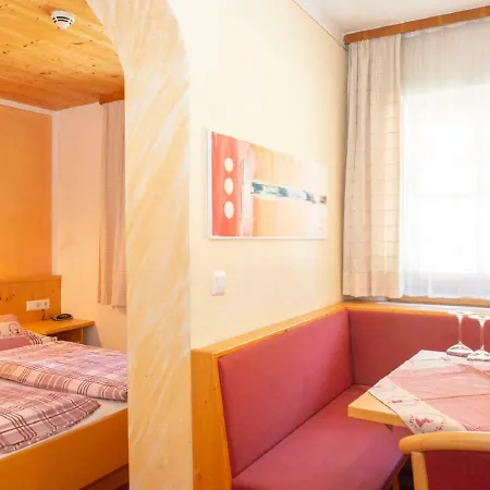 Starchenthof.4 * オーバーアウ